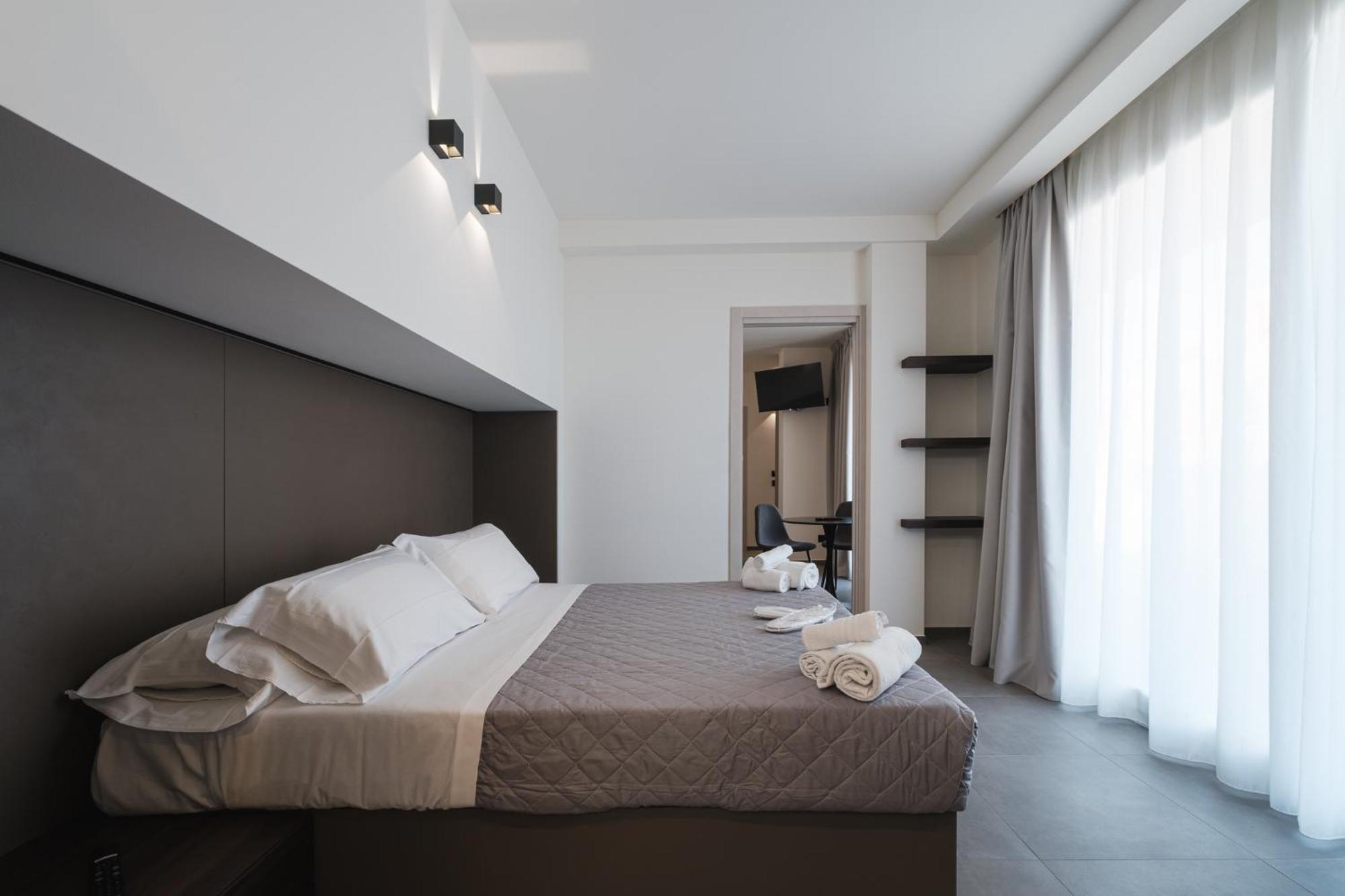 Residence Goldoni6 Suite Apartment Rimini Exterior photo